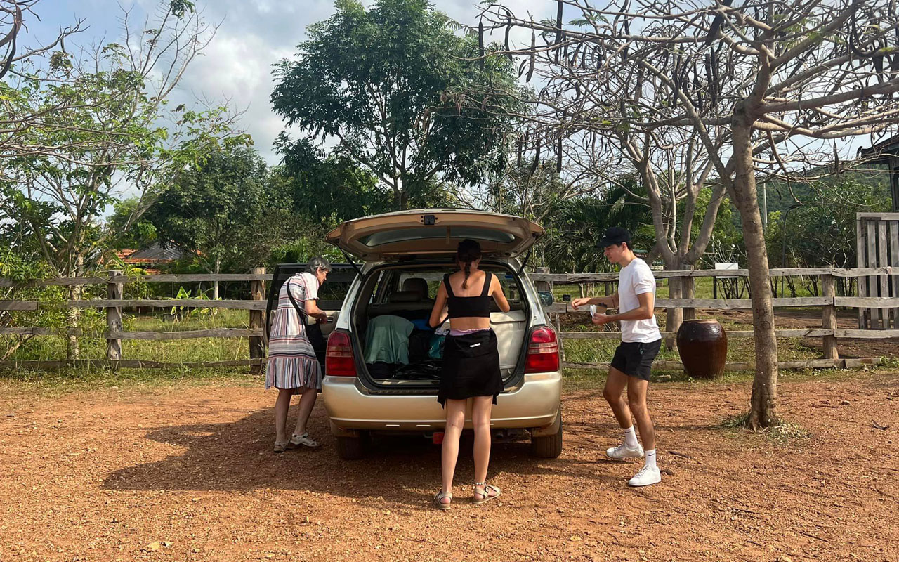 Ratanakiri Taxi Ratanakiri Taxi